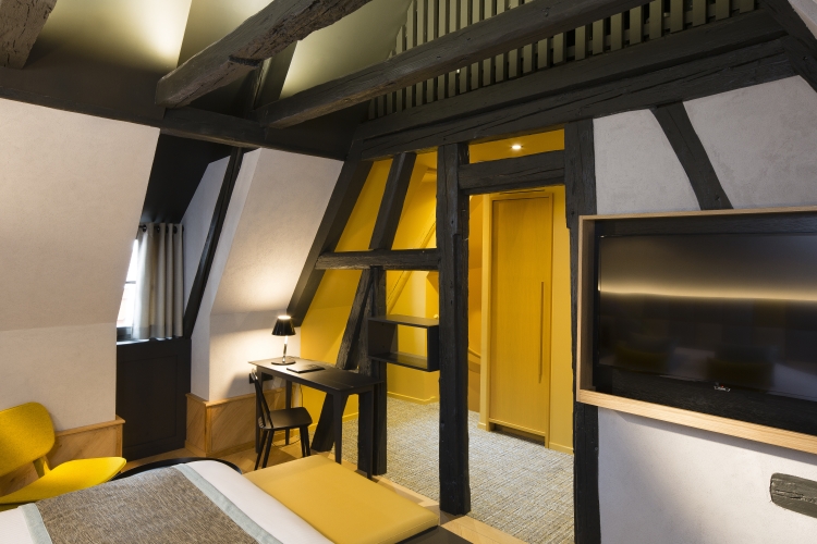Frög architecture | 07RT _ Hôtel Le Colombier suite 02 | © Christophe Bielsa